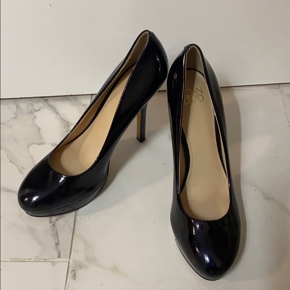 Joan and David high black rounded toe heels - Picture 3 of 3